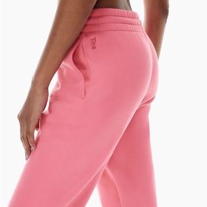 Aritzia Tna Cozy Fleece Perfect Sweatpants